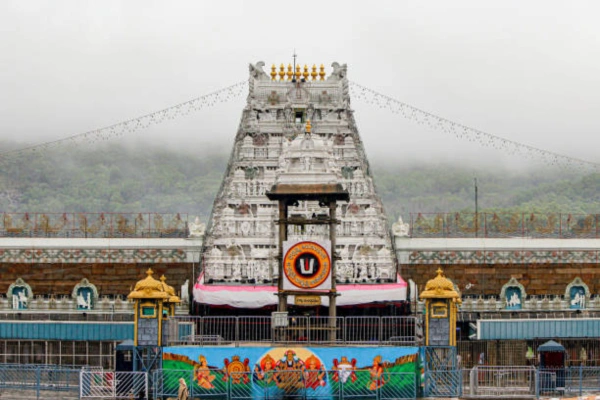 Hyderabad to Tirupati taxi service